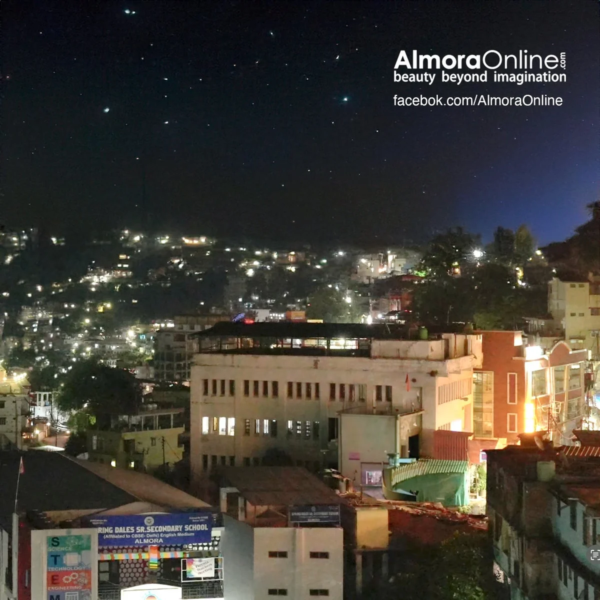 Almora after dusk. From AlmoraOnline’s own photo collection.