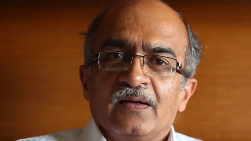 सुप्रीम कोर्ट के द्वारा ₹1 के जुर्माने के साथ प्रशांत भूषण को अवमानना में छूट