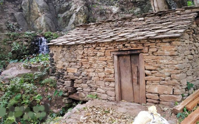 घराटों (घट) का बन्द होना परम्परागत तरीकों का बन्द होना है
