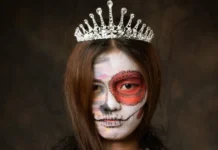 Halloween हैलोवीन क्या है और क्यों मनाया जाता है। Halloween