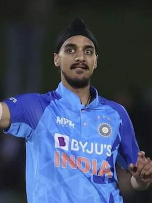 IND vs NZ – अर्शदीप सिंह के गेंदबाजी में अर्धशतक को लेकर भड़के फैंस