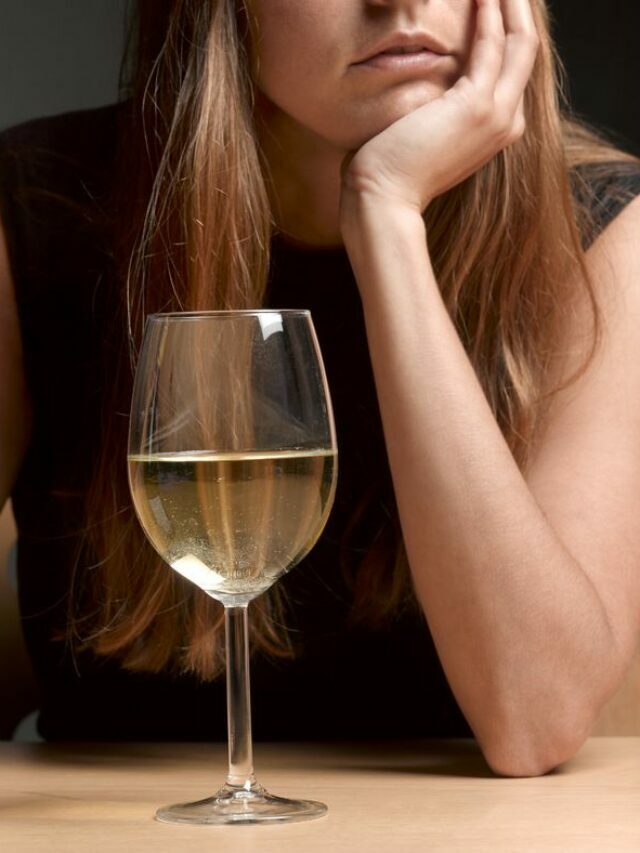 शराब का पहला घूंट अंदर जाते ही शरीर के इन अंगों पर पड़ता है बुरा असर, पीने से पहले खबर पढ़ें