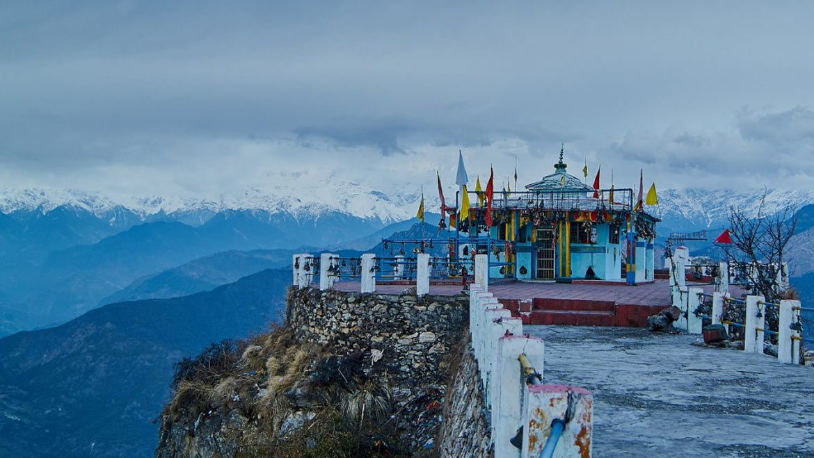 उत्तराखंड : बेहद खूबसूरत है पर्वत पर बसा कार्तिक स्वामी मंदिर, यहां कार्तिक  ने भगवान शिव को समर्पित की थी अपनी हड्डियां, - Uttarakhand - Tourism ...